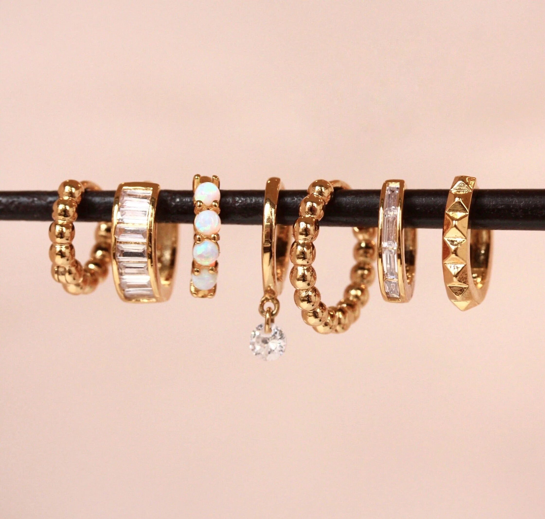 East West Baguette Huggie - Image 3