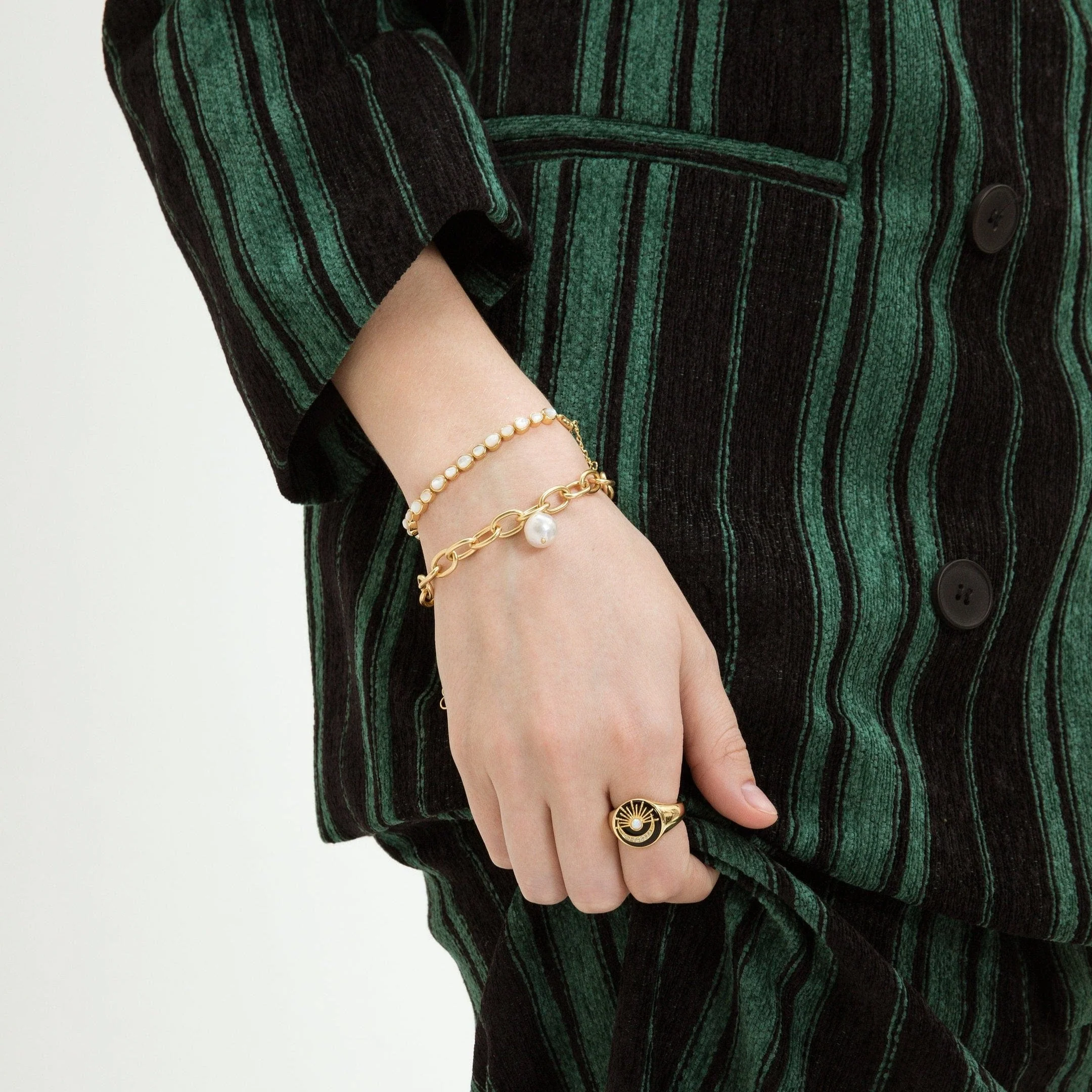 Baroque Pearl Chain Bracelet - Image 2