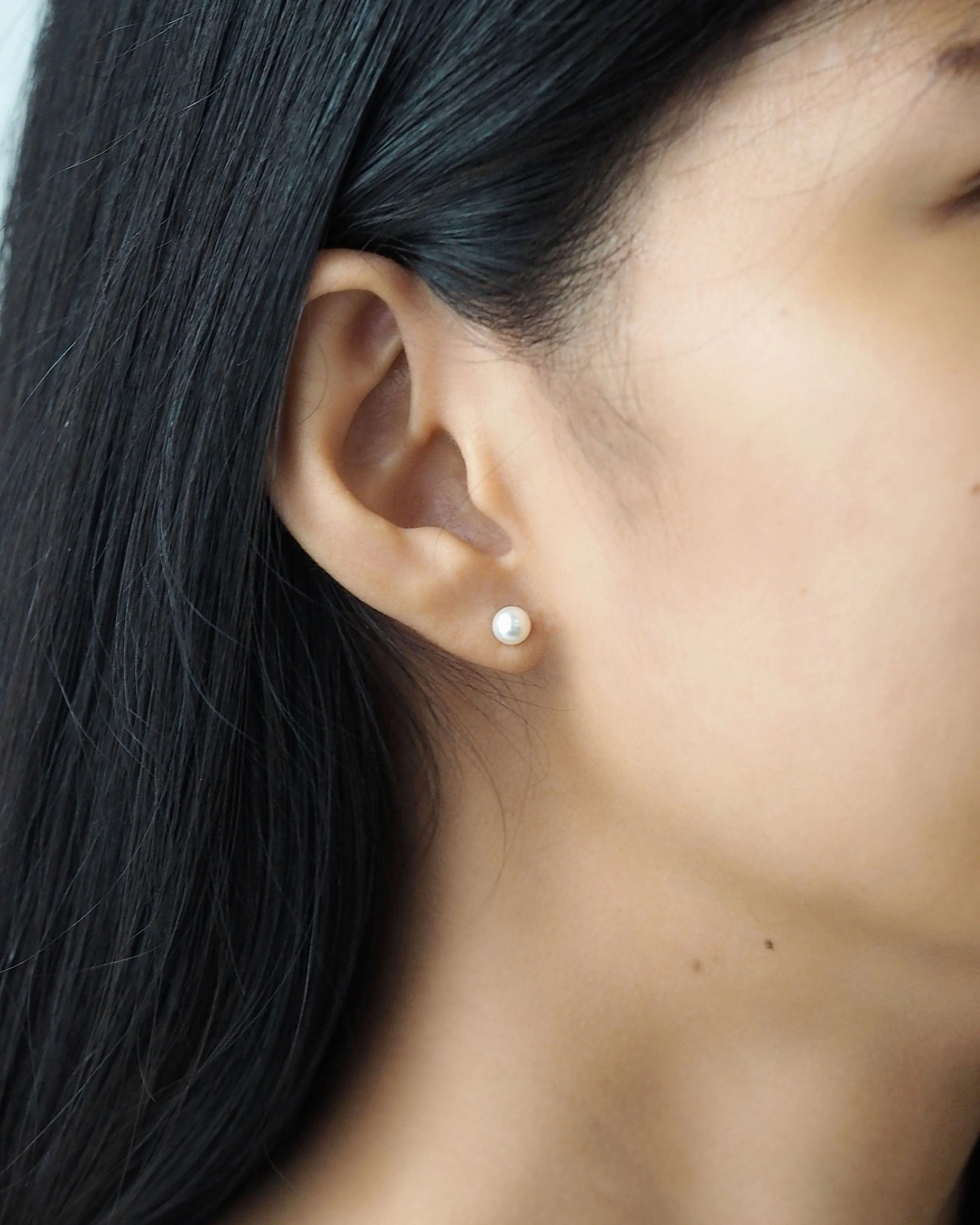 Classic 5mm Pearl Stud - Image 2