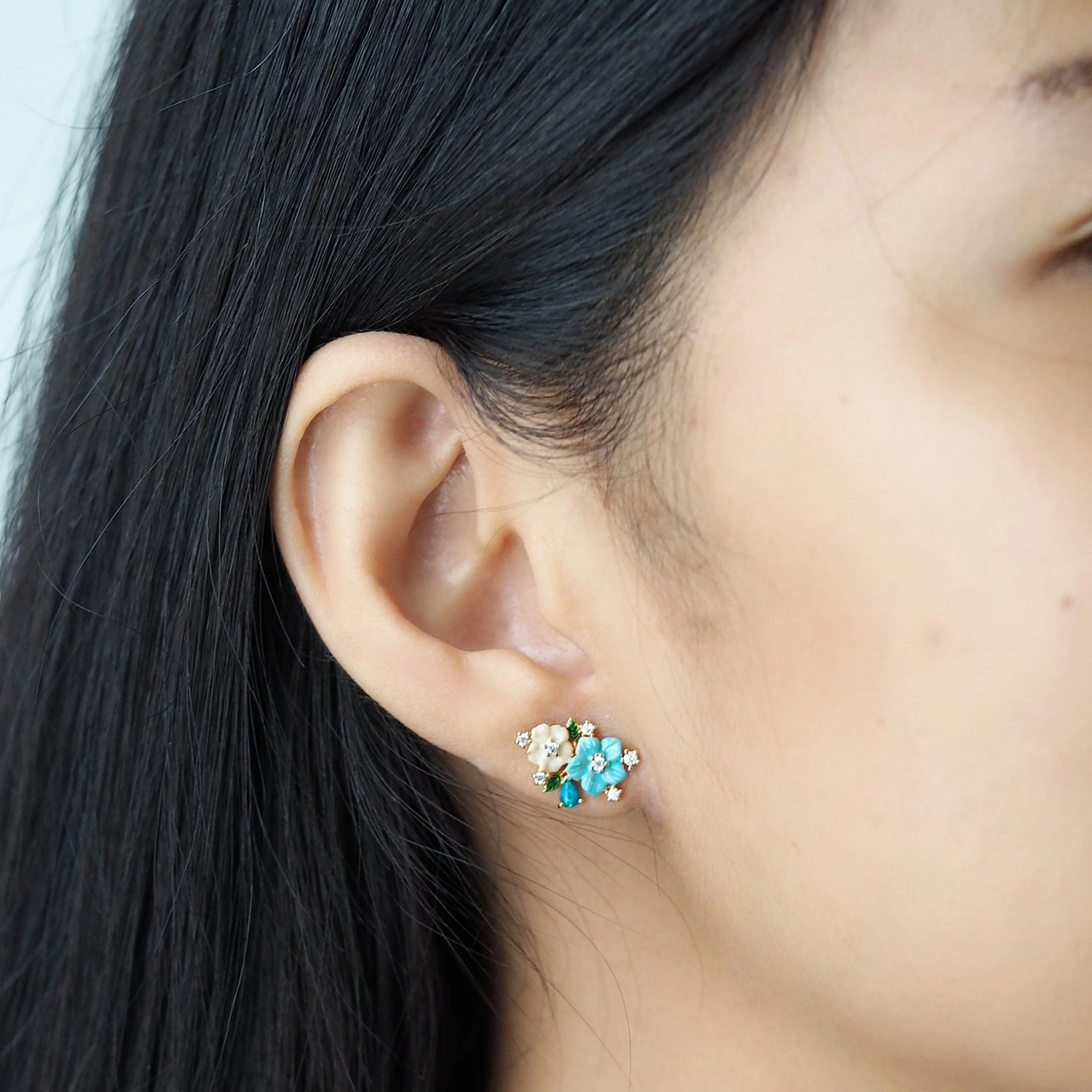 Cluster Flower Stud - Image 2