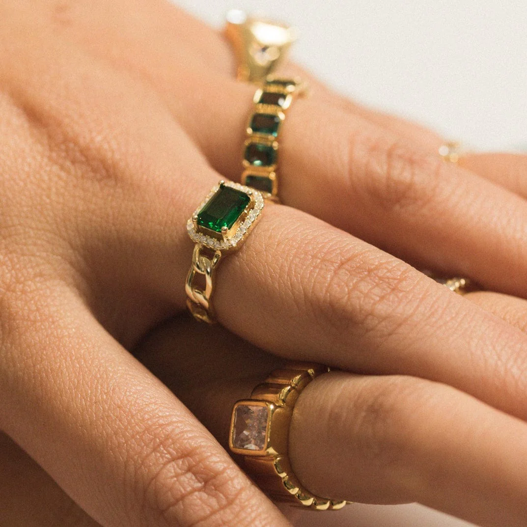 East West Emerald-Cut Ring - Image 2
