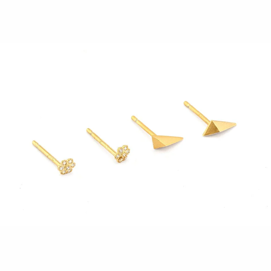 Mini Flower Set Of 2 Earrings - Image 3